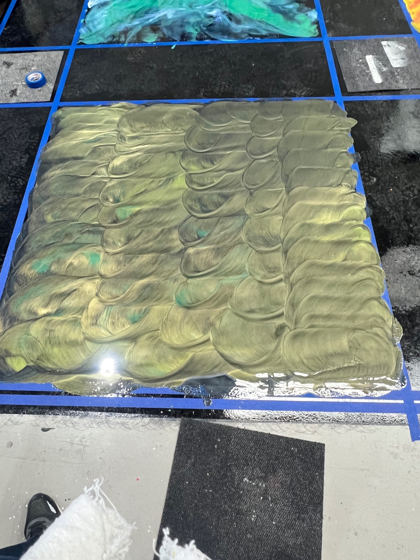 Olive Pearl Metallic Sample